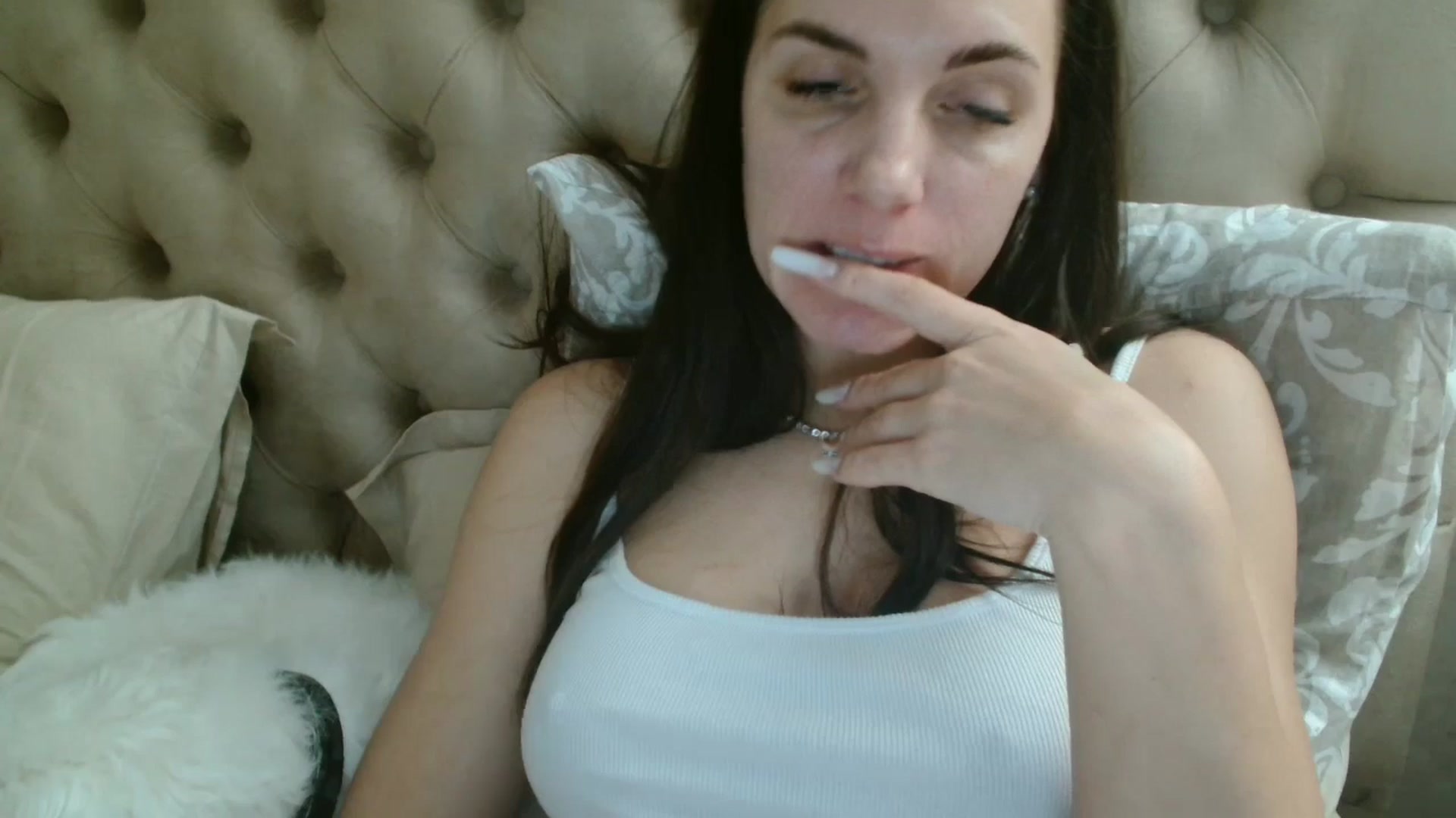 Gallery image thumbnail from Kandy_C's myfreecams stream on, 12/30/2025, 14:45 image 16 of 20