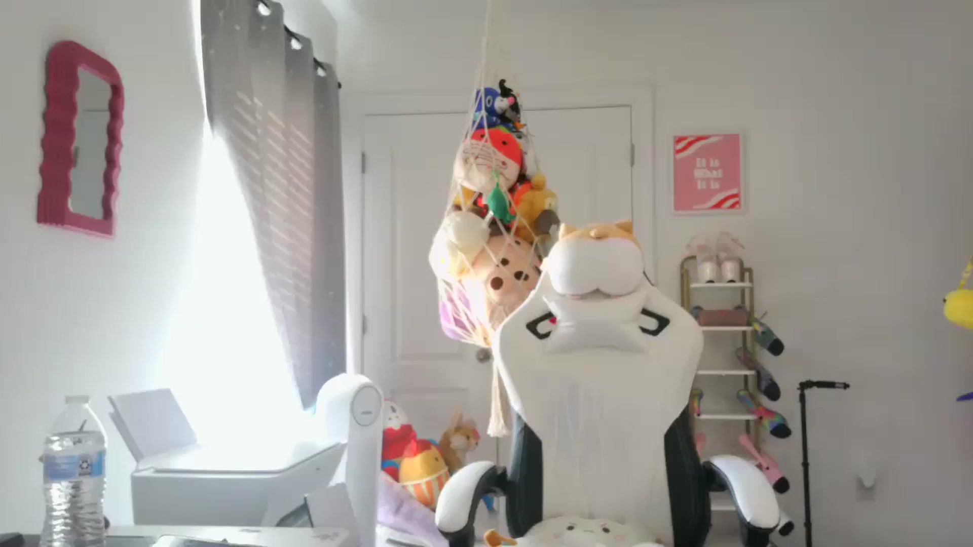 Gallery image thumbnail from Kapri_sunxo's myfreecams stream on, 02/27/2025, 18:15 image 10 of 20