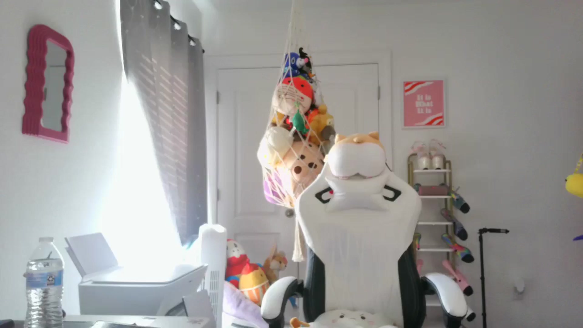 Gallery image thumbnail from Kapri_sunxo's myfreecams stream on, 02/27/2025, 18:15 image 11 of 20