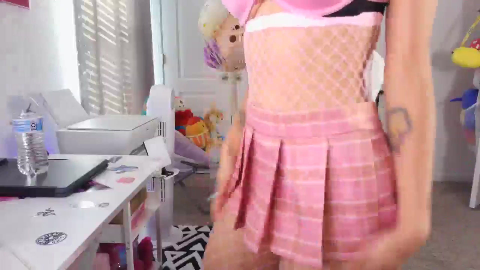 Gallery image thumbnail from Kapri_sunxo's myfreecams stream on, 02/27/2025, 20:47 image 7 of 20