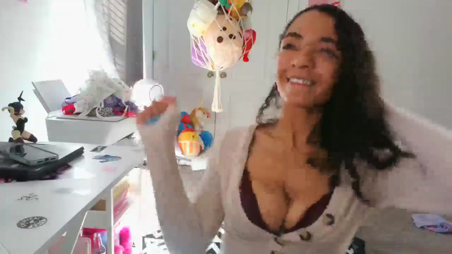 Gallery image thumbnail from Kapri_sunxo's myfreecams stream on, 03/01/2025, 19:32 image 13 of 20