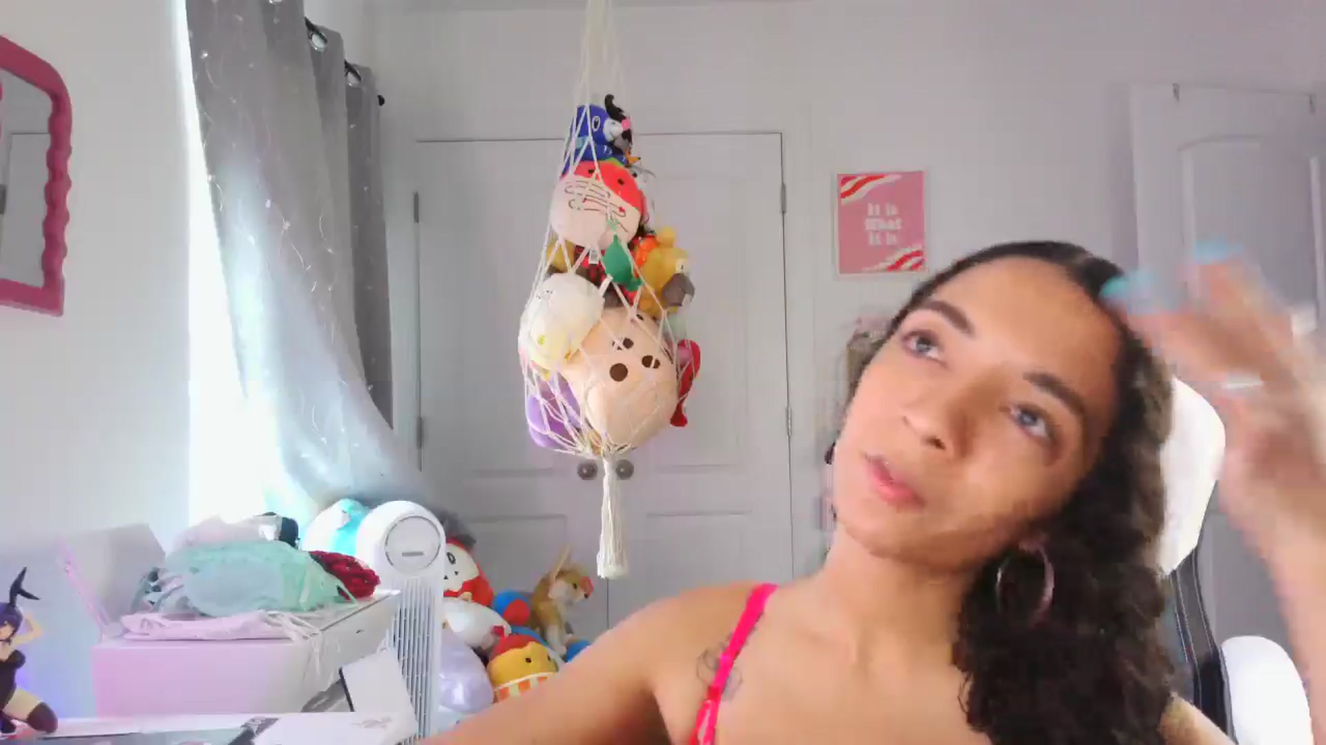Gallery image thumbnail from Kapri_sunxo's myfreecams stream on, 03/06/2025, 14:41 image 8 of 20