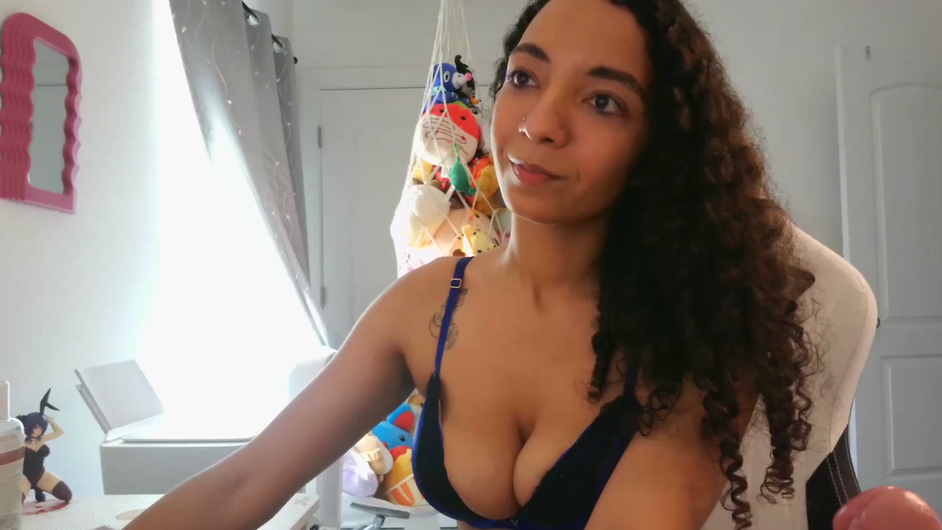 Gallery image thumbnail from Kapri_sunxo's myfreecams stream on, 03/15/2025, 18:04 image 8 of 20