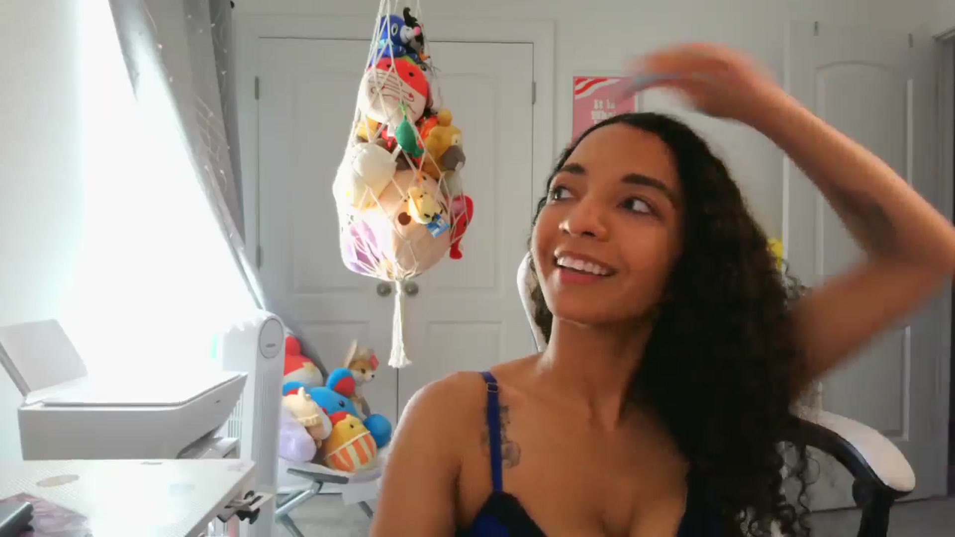 Gallery image thumbnail from Kapri_sunxo's myfreecams stream on, 03/15/2025, 19:22 image 2 of 20