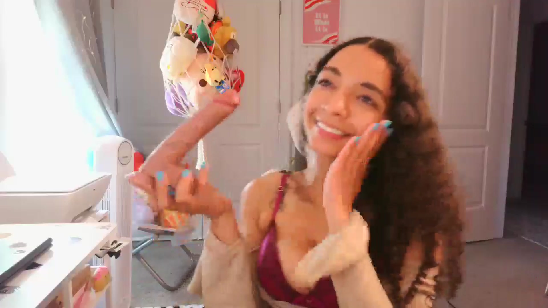 Gallery image thumbnail from Kapri_sunxo's myfreecams stream on, 03/15/2025, 21:52 image 13 of 20