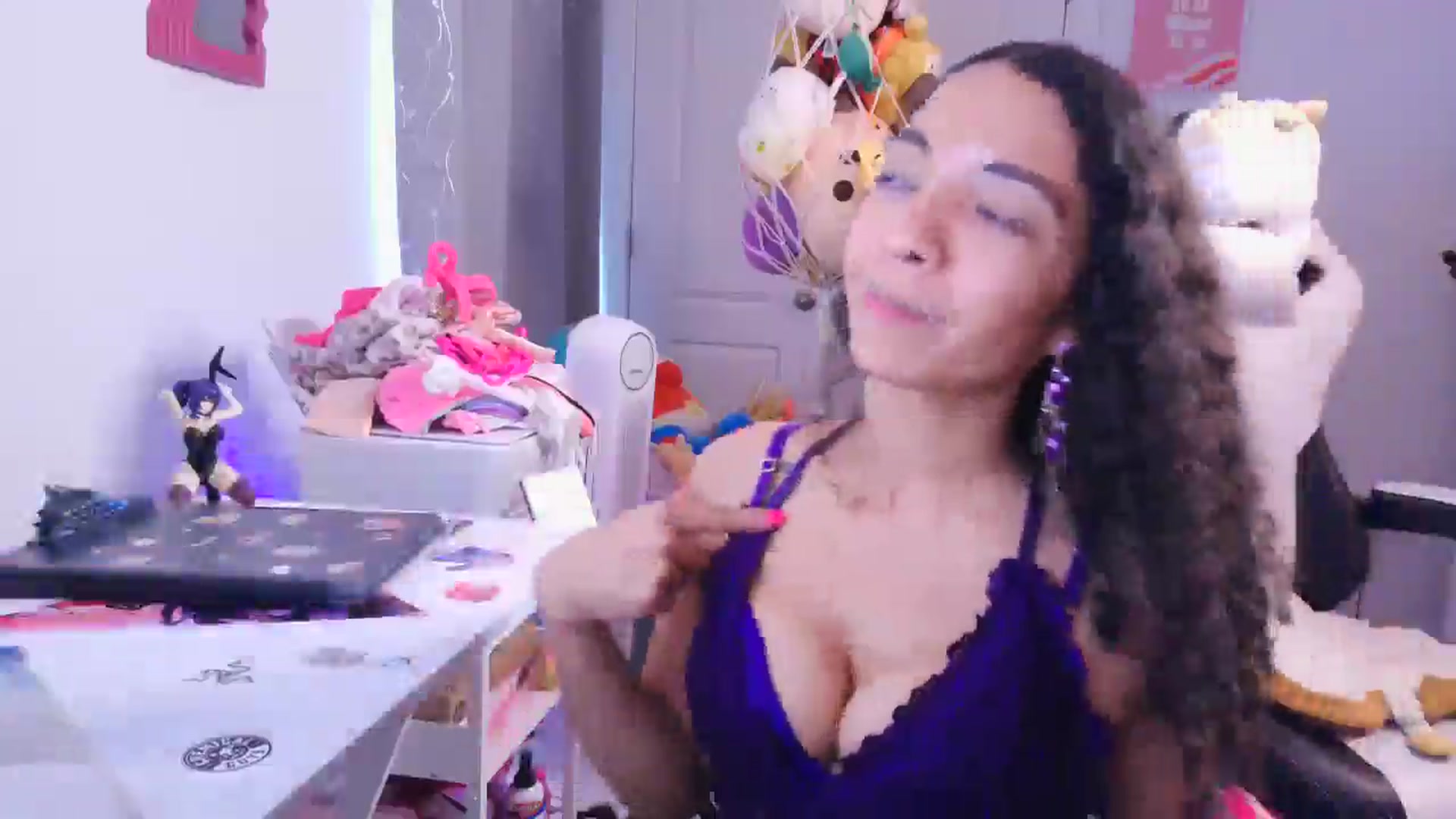 Gallery image thumbnail from Kapri_sunxo's myfreecams stream on, 03/20/2025, 22:29 image 11 of 20