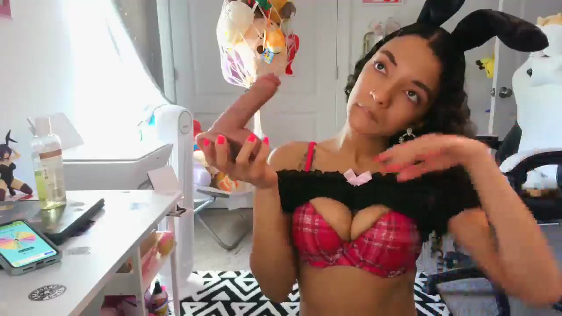 Gallery image thumbnail from Kapri_sunxo's myfreecams stream on, 03/26/2025, 15:13 image 18 of 20