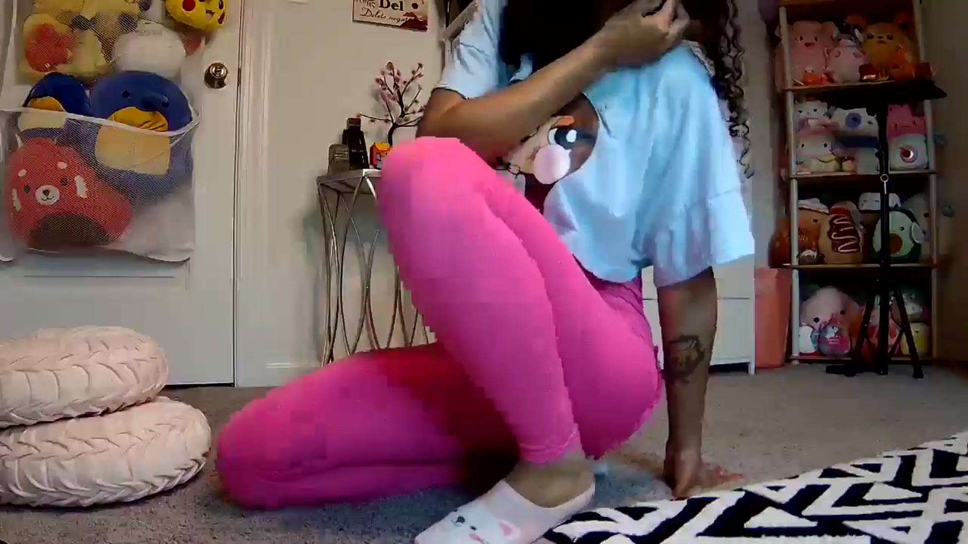 Gallery image thumbnail from Kapri_sunxo's myfreecams stream on, 04/09/2025, 23:03 image 18 of 20