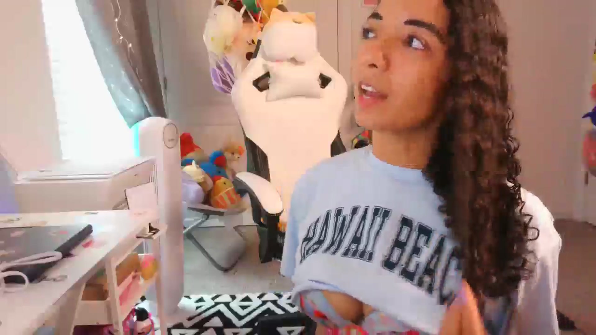 Gallery image thumbnail from Kapri_sunxo's myfreecams stream on, 05/09/2025, 15:16 image 18 of 20
