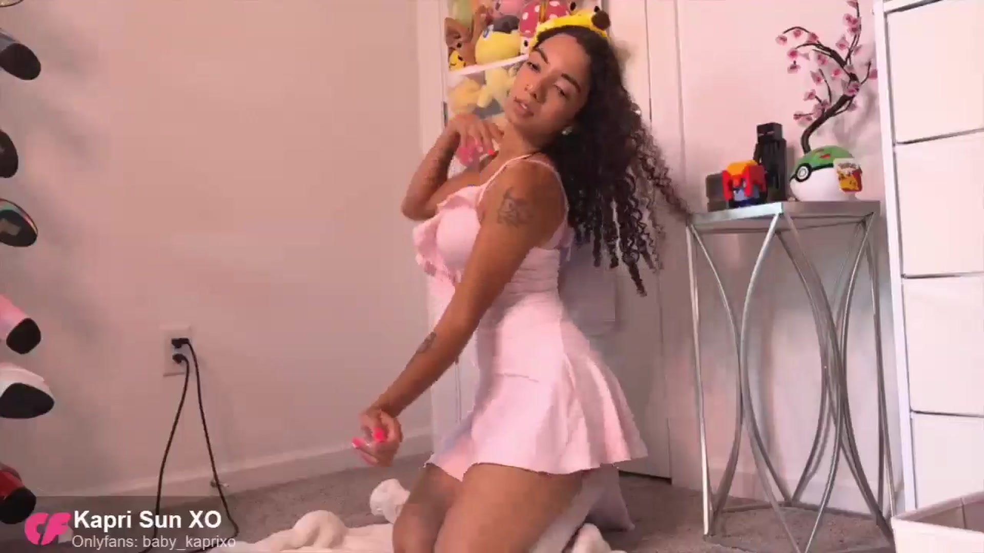 Gallery image thumbnail from Kapri_sunxo's myfreecams stream on, 08/31/2025, 16:02 image 16 of 20