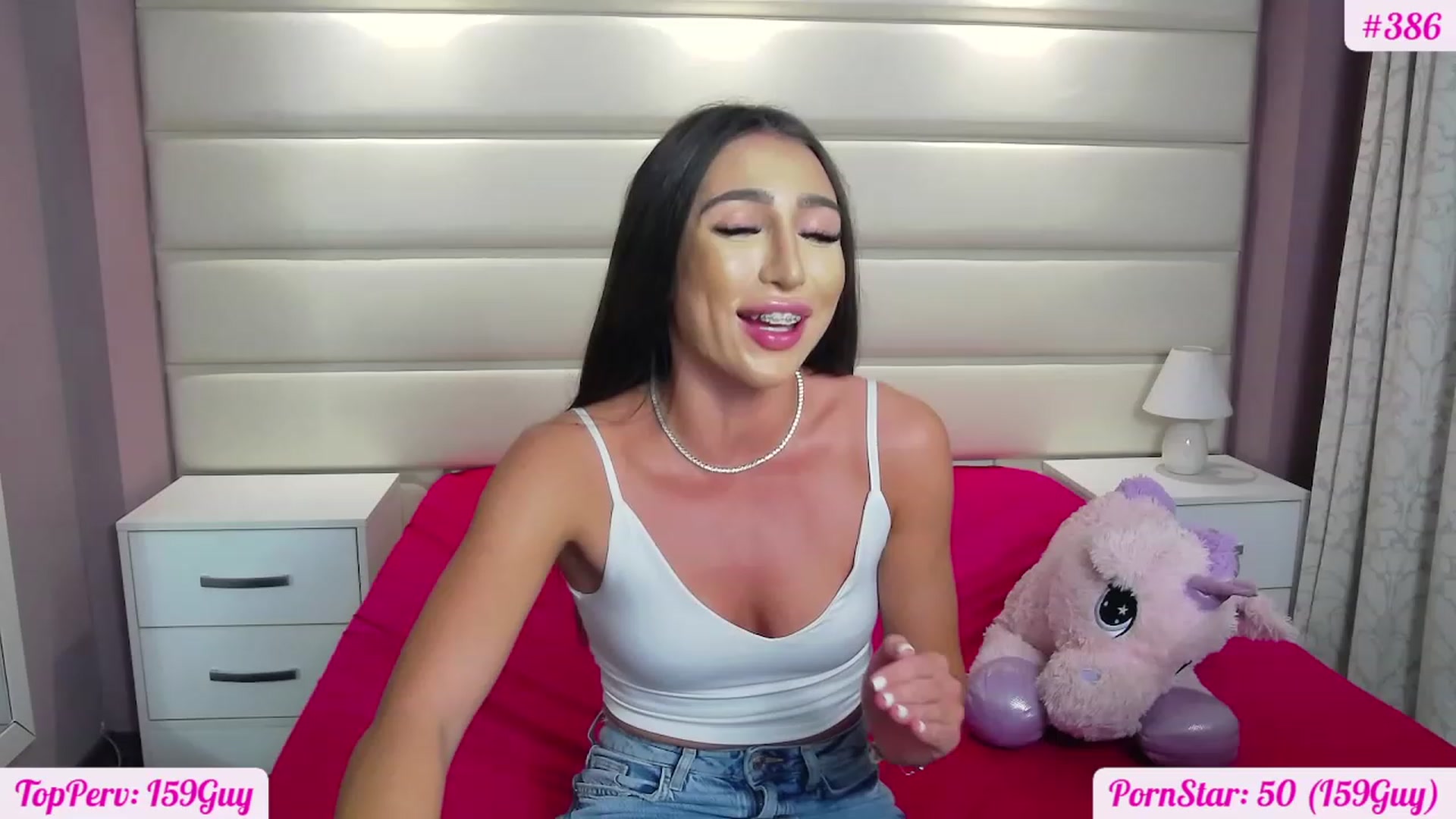 Gallery image thumbnail from KaraKhalifa's myfreecams stream on, 11/16/2022, 18:23 image 6 of 20