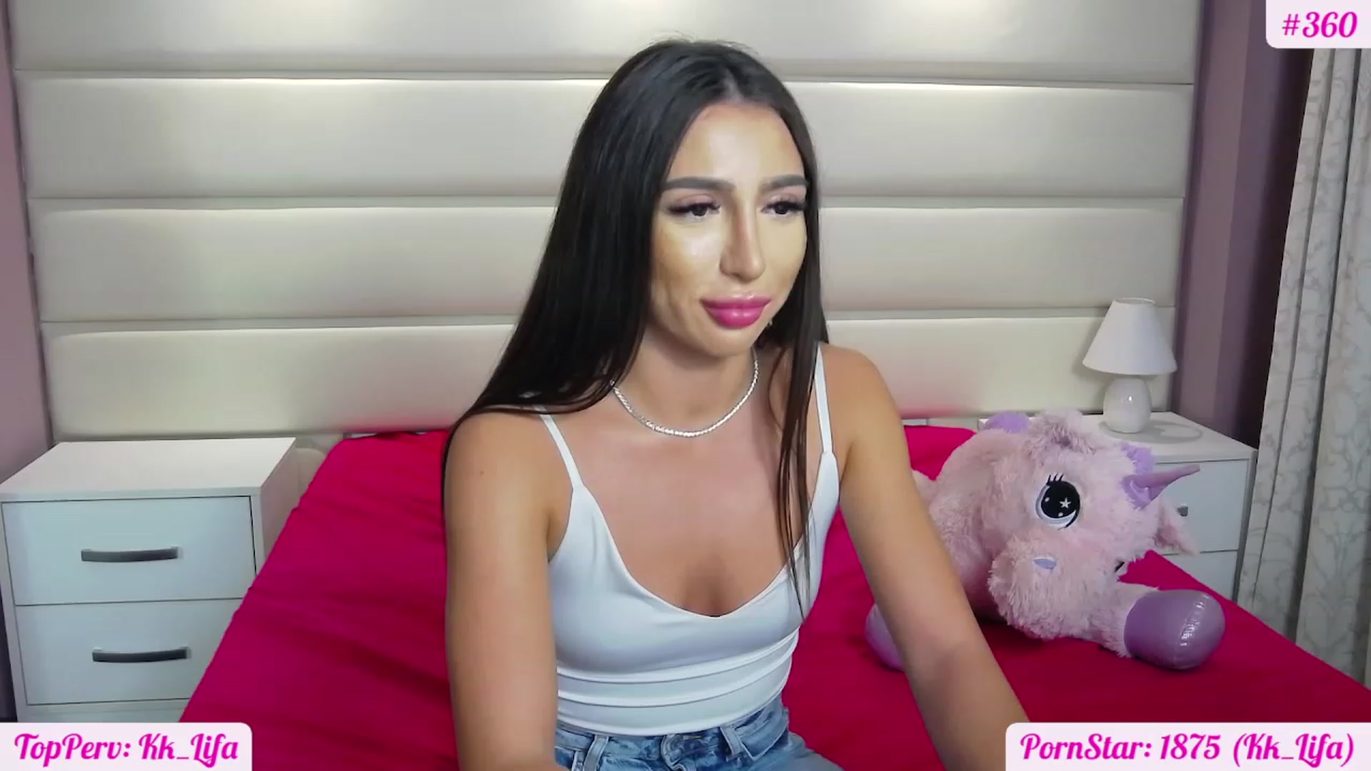 Gallery image thumbnail from KaraKhalifa's myfreecams stream on, 11/16/2022, 19:17 image 17 of 20