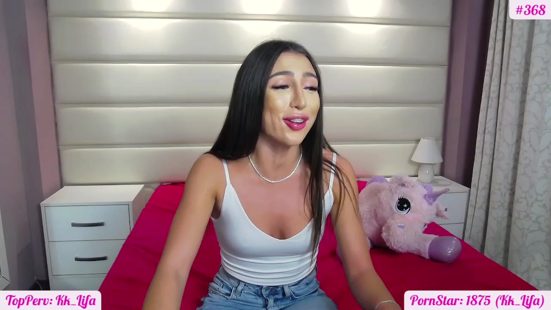 Gallery image thumbnail from KaraKhalifa's myfreecams stream on, 11/16/2022, 19:17 image 5 of 20