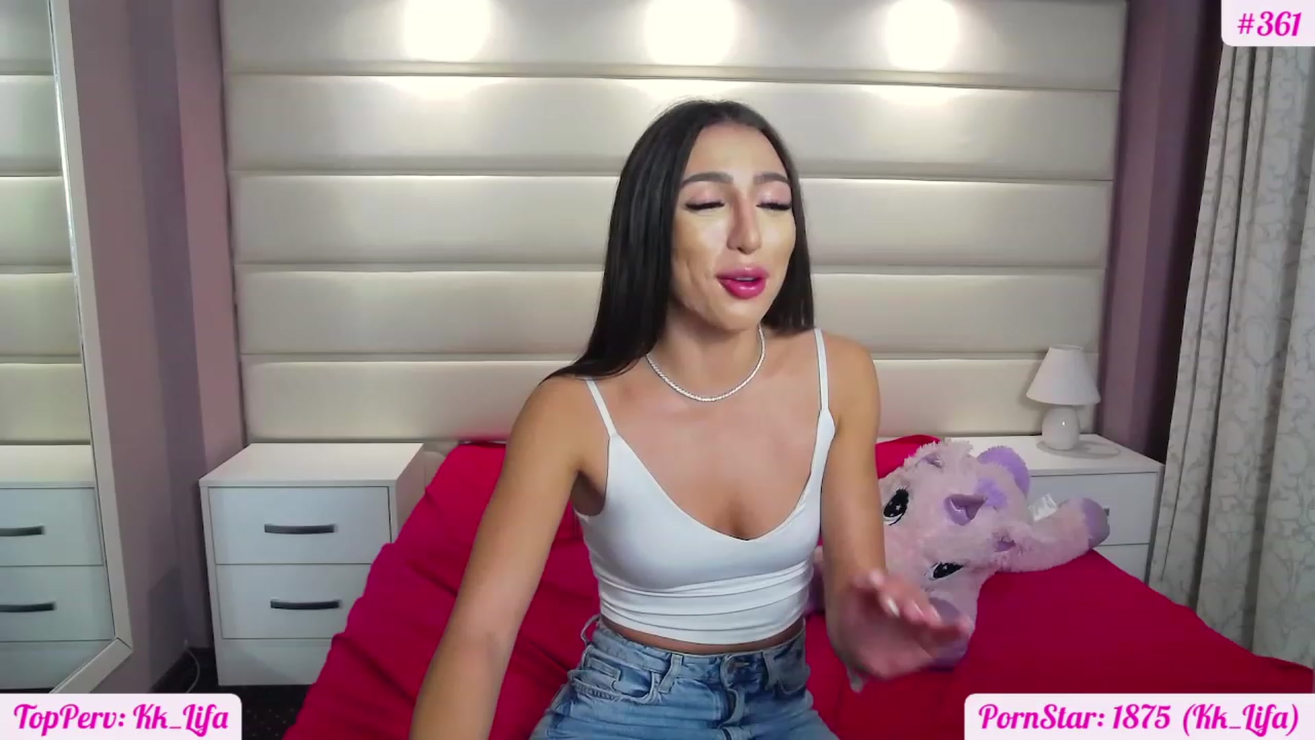 Gallery image thumbnail from KaraKhalifa's myfreecams stream on, 11/16/2022, 20:30 image 20 of 20