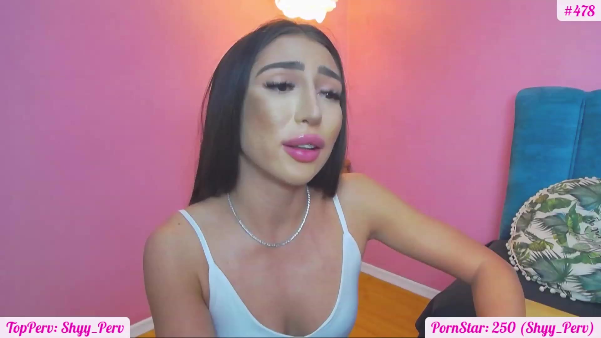 Gallery image thumbnail from KaraKhalifa's myfreecams stream on, 11/20/2022, 17:47 image 13 of 20