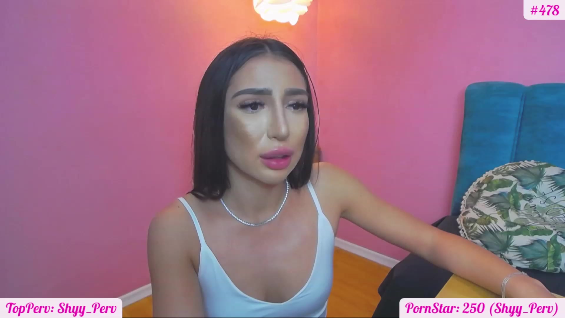 Gallery image thumbnail from KaraKhalifa's myfreecams stream on, 11/20/2022, 17:47 image 18 of 20
