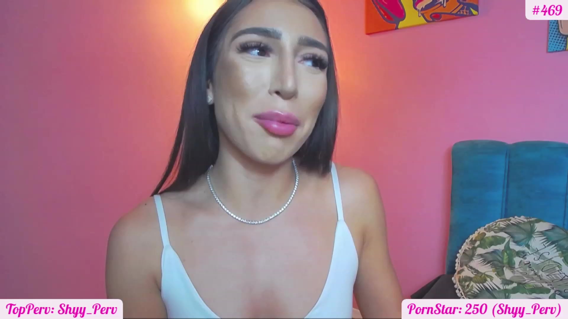 Gallery image thumbnail from KaraKhalifa's myfreecams stream on, 11/20/2022, 19:11 image 12 of 20