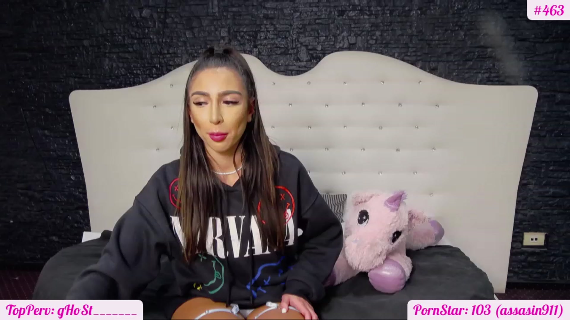 Gallery image thumbnail from KaraKhalifa's myfreecams stream on, 11/21/2022, 15:31 image 19 of 20