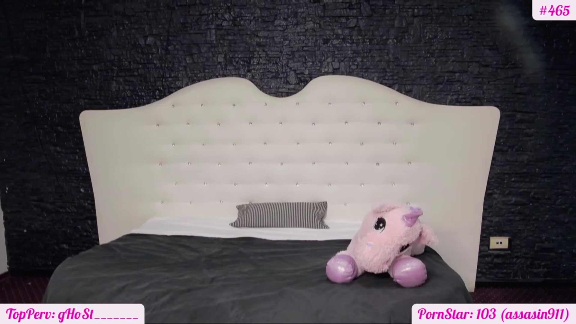 Gallery image thumbnail from KaraKhalifa's myfreecams stream on, 11/21/2022, 19:13 image 9 of 20