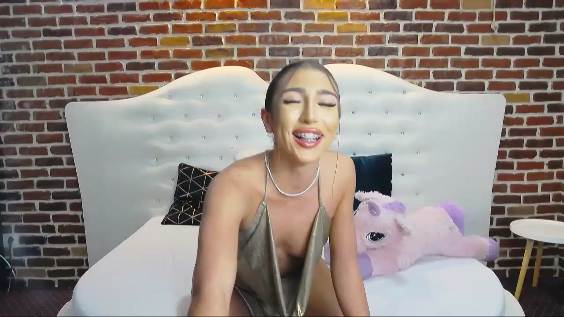 Gallery image thumbnail from KaraKhalifa's myfreecams stream on, 11/30/2022, 21:07 image 11 of 20