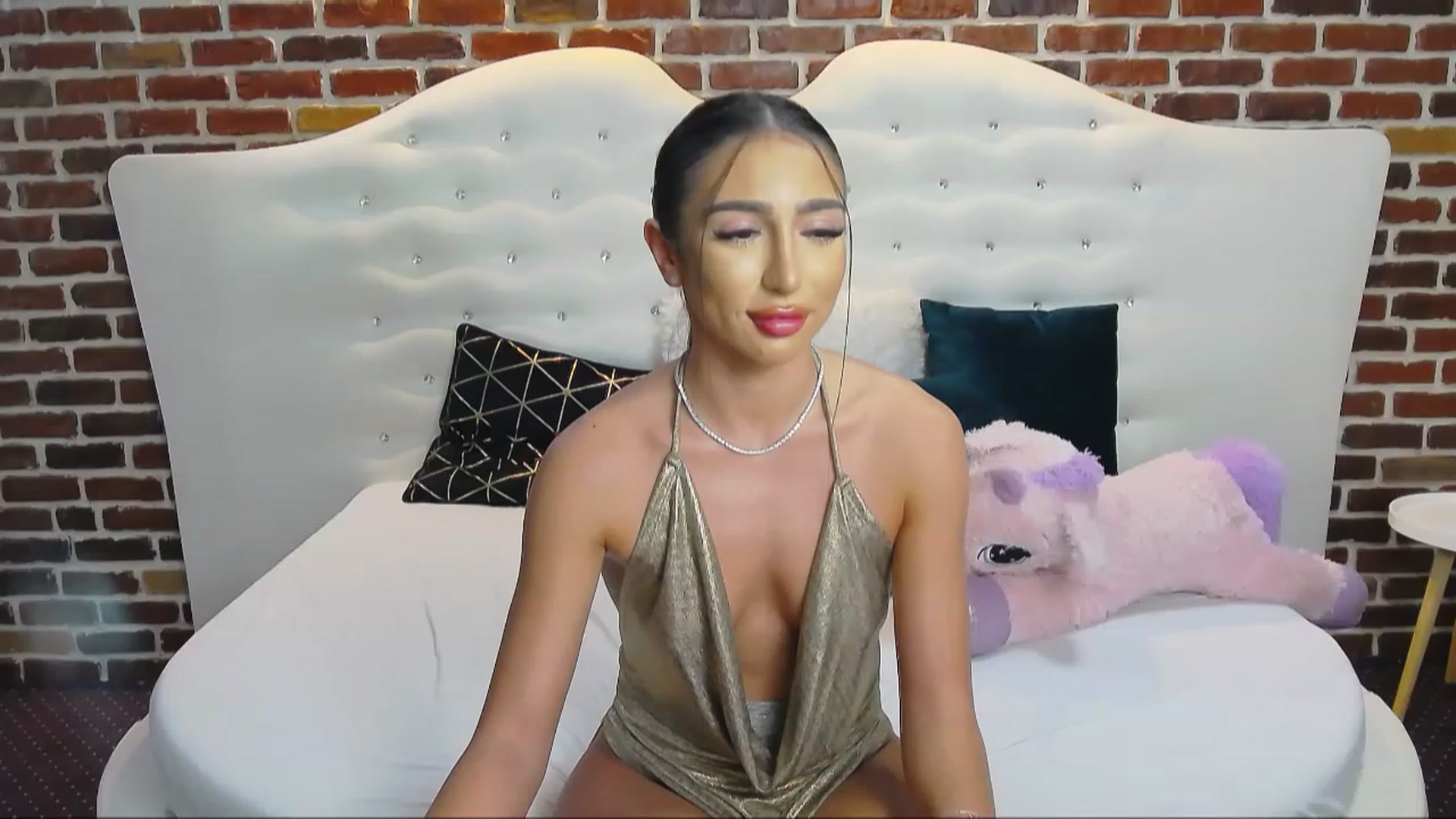 Gallery image thumbnail from KaraKhalifa's myfreecams stream on, 11/25/2022, 15:58 image 3 of 20