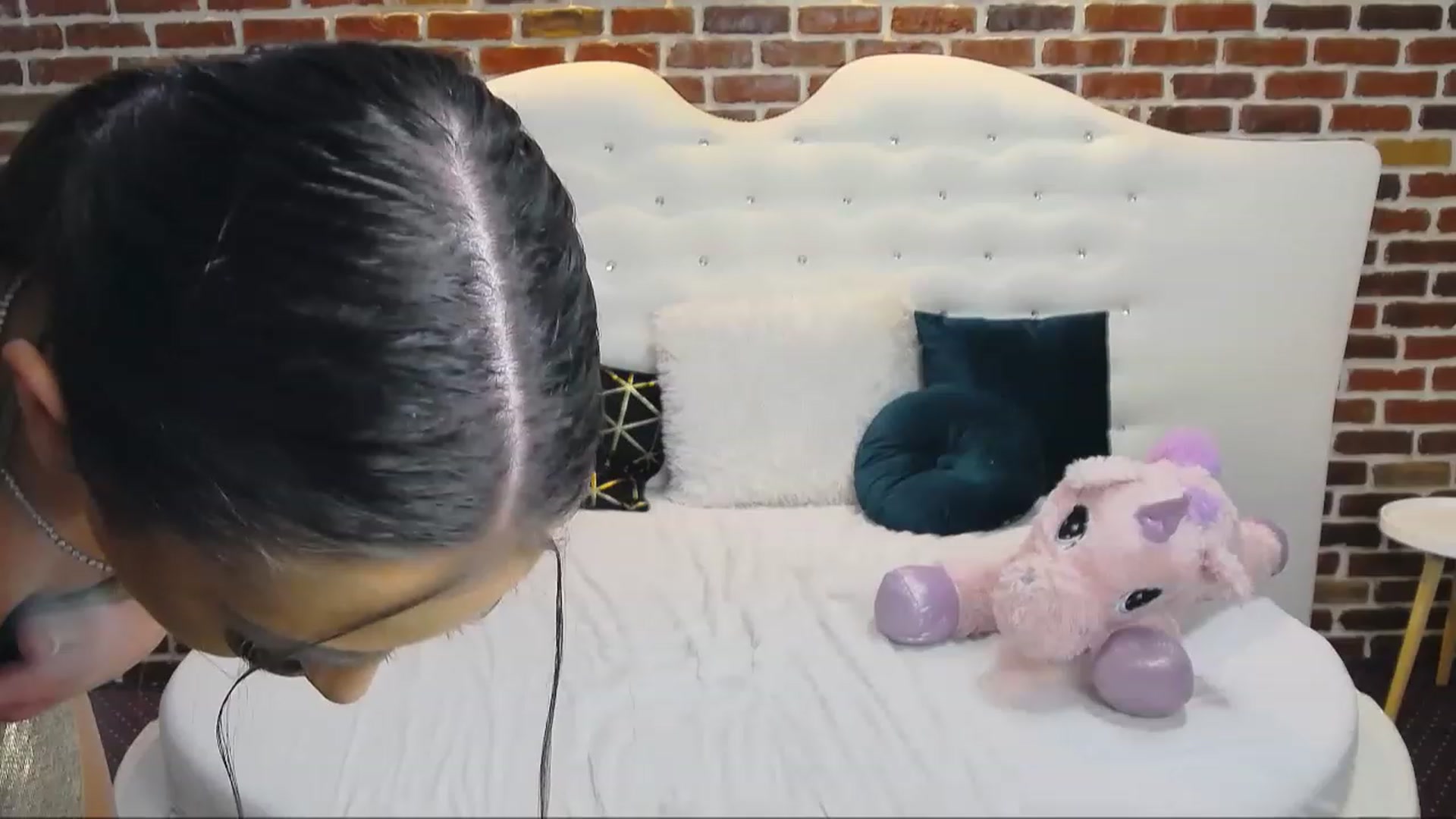 Gallery image thumbnail from KaraKhalifa's myfreecams stream on, 11/25/2022, 18:56 image 5 of 20