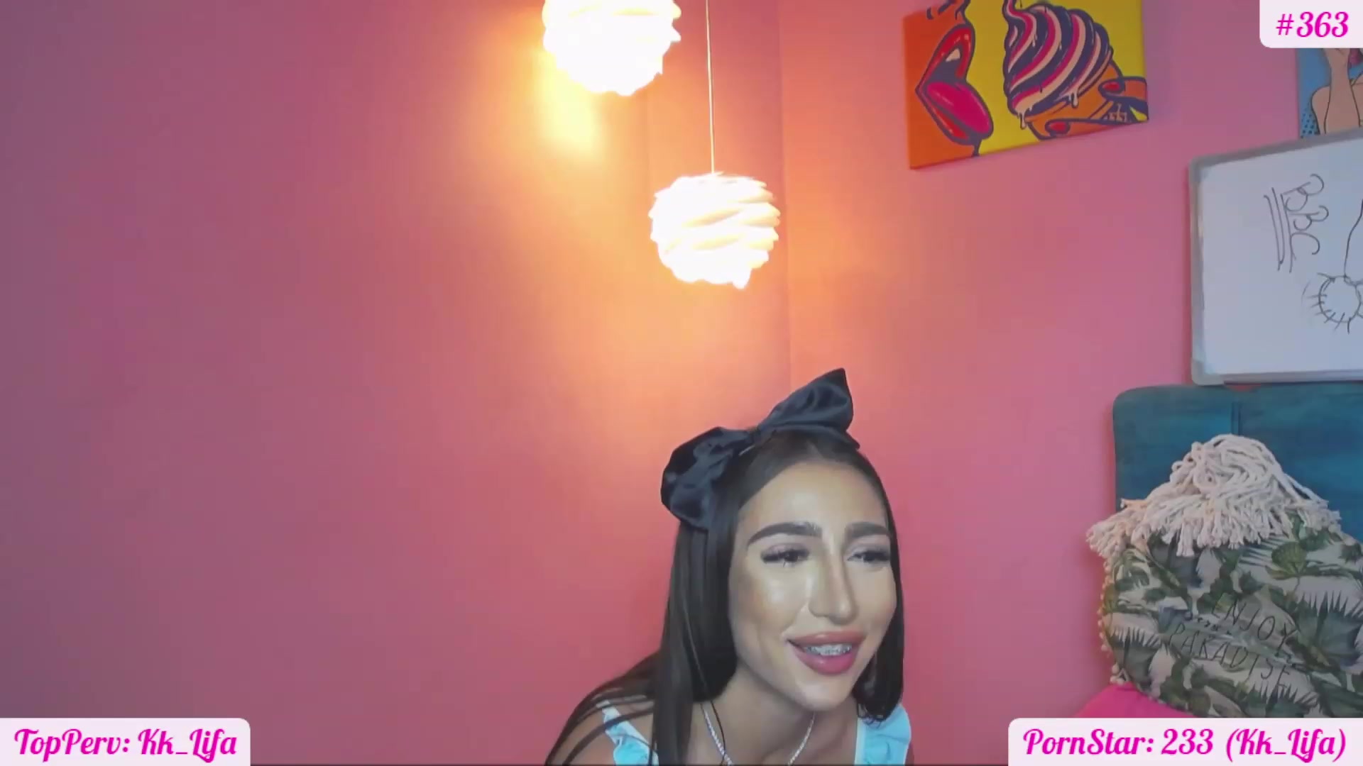 Gallery image thumbnail from KaraKhalifa's myfreecams stream on, 11/27/2022, 18:43 image 18 of 20