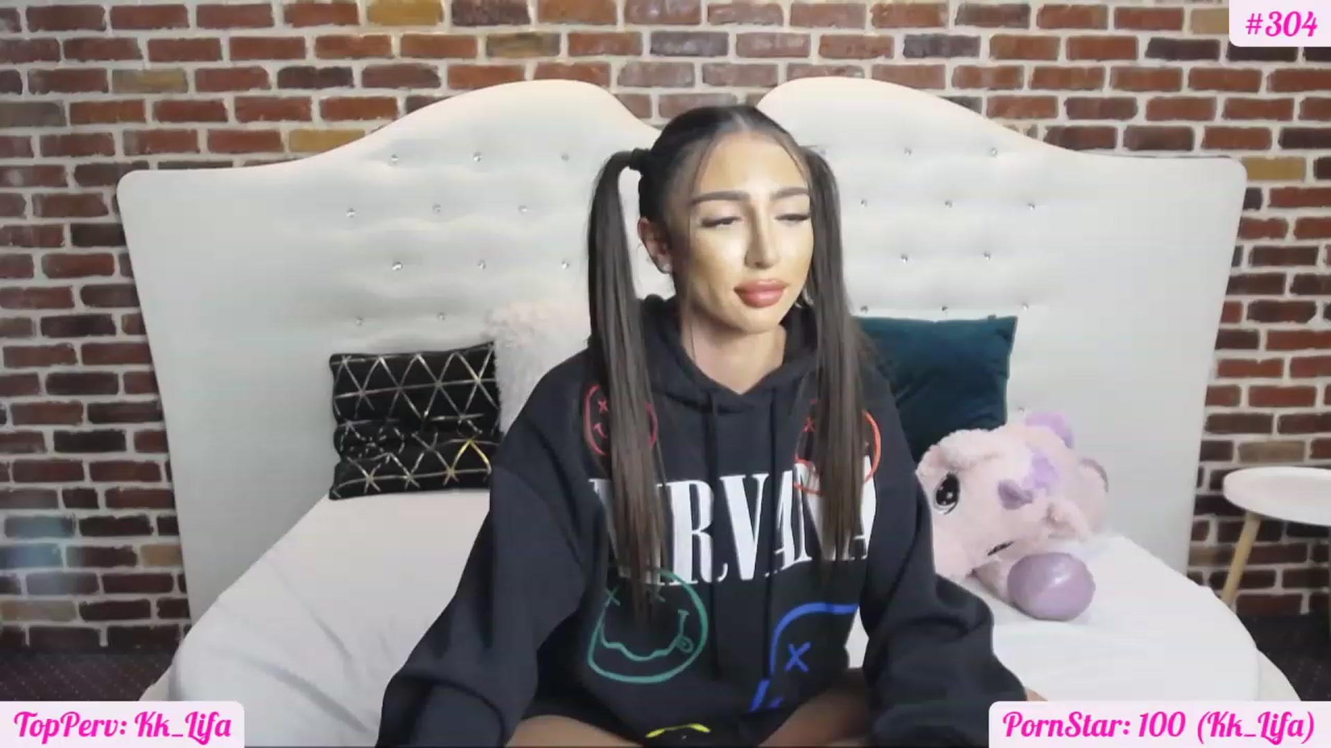 Gallery image thumbnail from KaraKhalifa's myfreecams stream on, 11/29/2022, 15:28 image 4 of 20