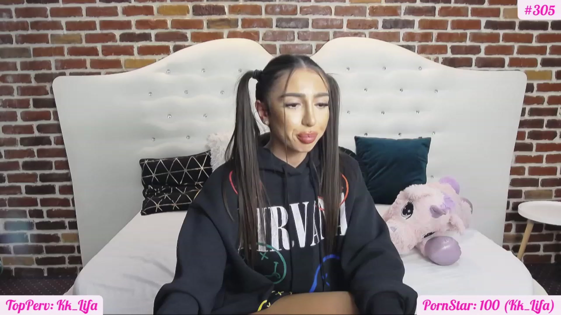 Gallery image thumbnail from KaraKhalifa's myfreecams stream on, 11/29/2022, 16:29 image 1 of 20
