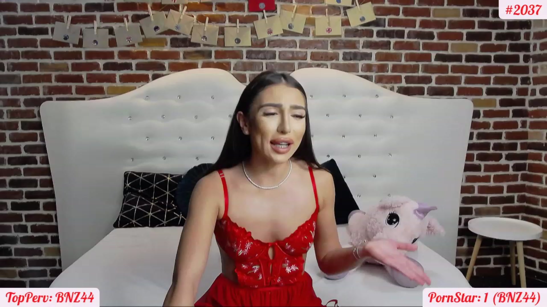 Gallery image thumbnail from KaraKhalifa's myfreecams stream on, 12/01/2022, 17:13 image 6 of 20