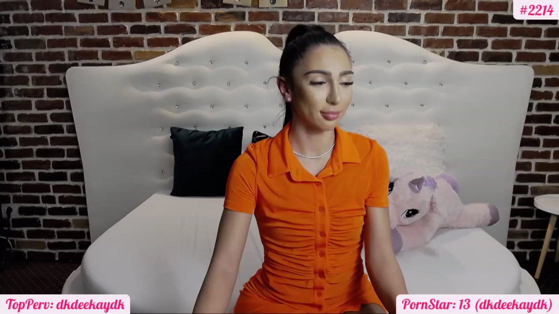 Gallery image thumbnail from KaraKhalifa's myfreecams stream on, 12/05/2022, 15:38 image 14 of 20