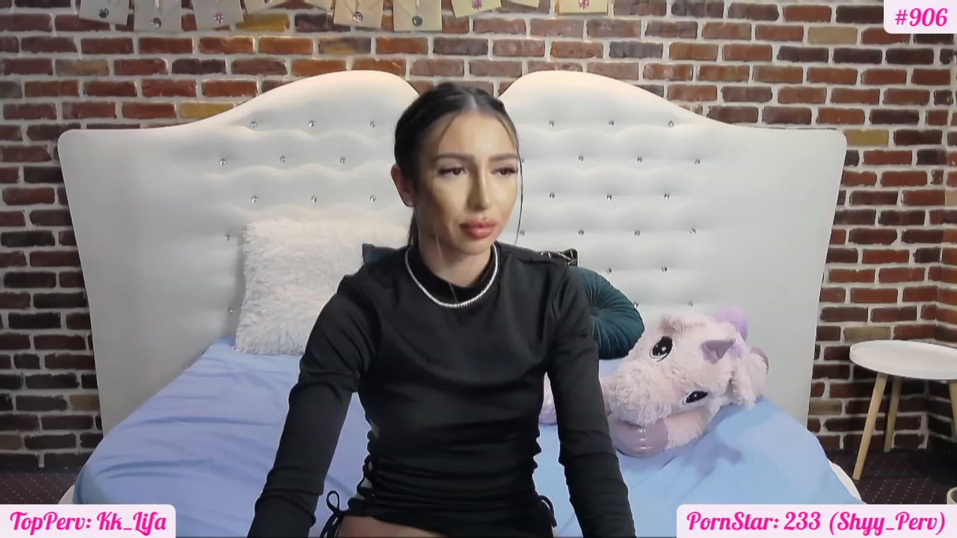 Gallery image thumbnail from KaraKhalifa's myfreecams stream on, 12/07/2022, 16:13 image 20 of 20