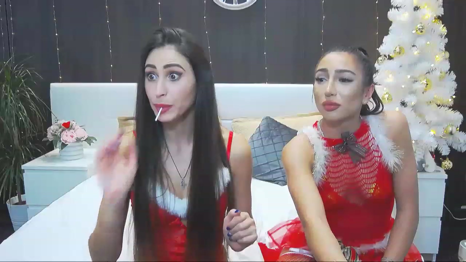 Gallery image thumbnail from KaraKhalifa's myfreecams stream on, 12/23/2022, 19:44 image 14 of 20