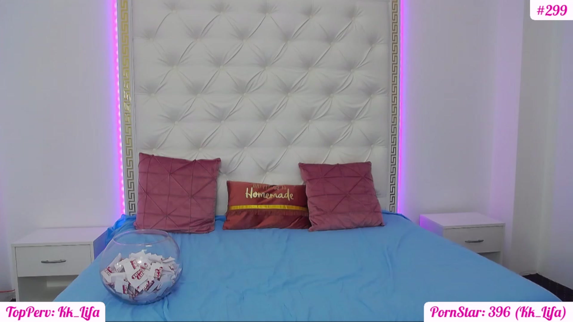 Gallery image thumbnail from KaraKhalifa's myfreecams stream on, 12/29/2022, 19:04 image 14 of 20