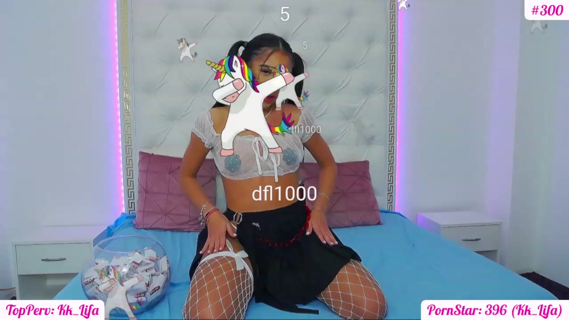 Gallery image thumbnail from KaraKhalifa's myfreecams stream on, 12/29/2022, 19:55 image 11 of 20