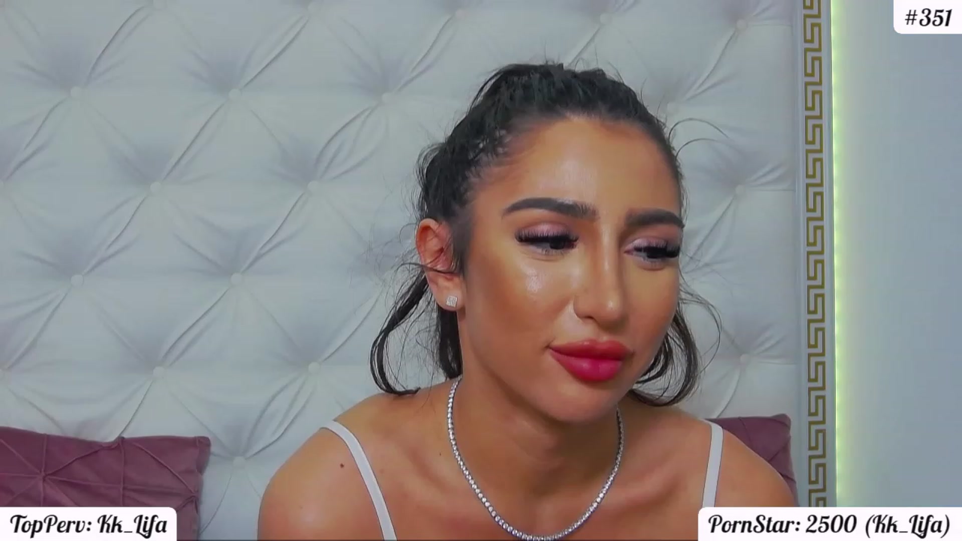 Gallery image thumbnail from KaraKhalifa's myfreecams stream on, 01/03/2023, 20:33 image 18 of 20