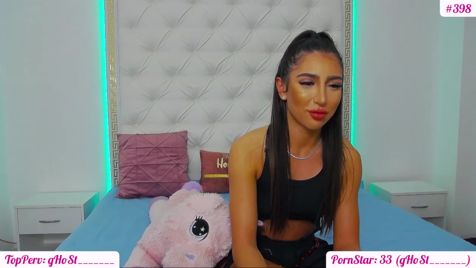 Gallery image thumbnail from KaraKhalifa's myfreecams stream on, 01/05/2023, 16:30 image 4 of 20