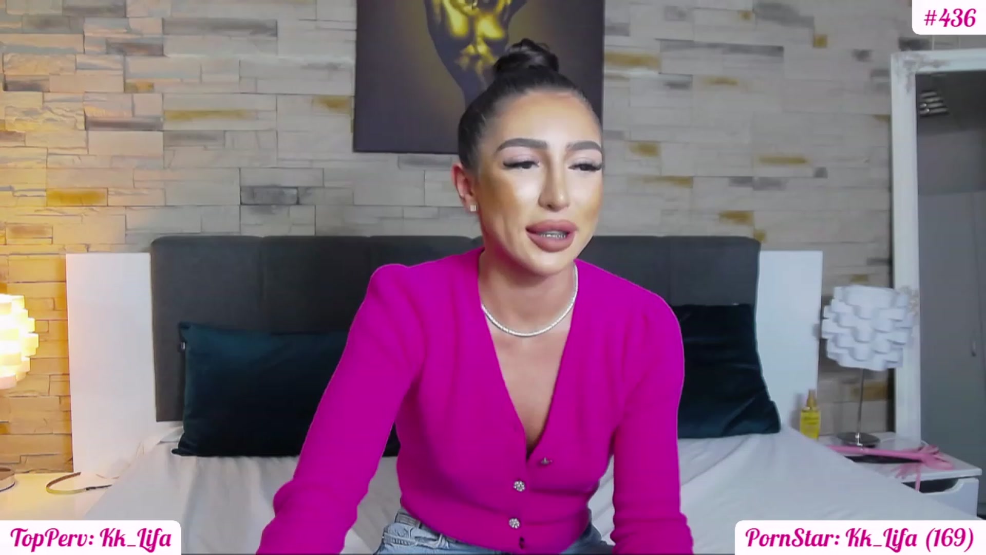 Gallery image thumbnail from KaraKhalifa's myfreecams stream on, 01/12/2023, 15:52 image 13 of 20