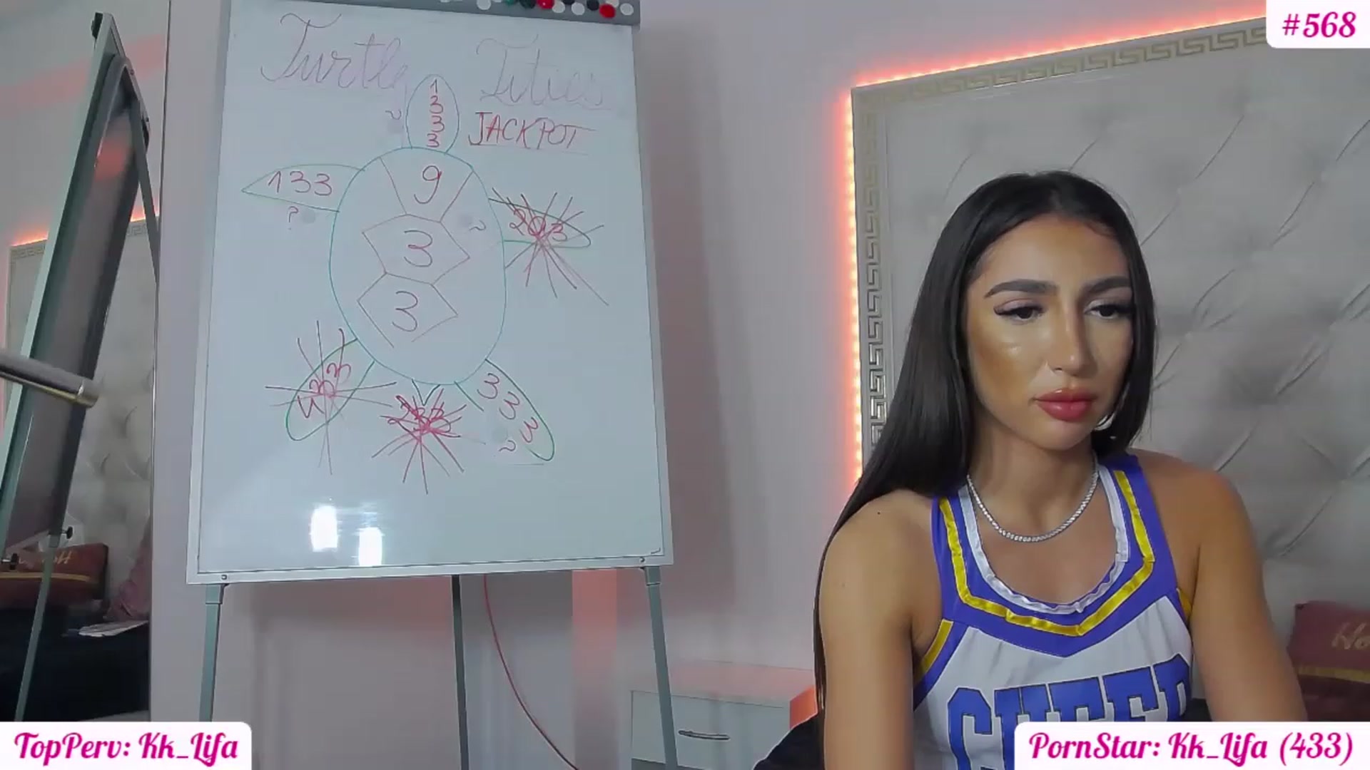 Gallery image thumbnail from KaraKhalifa's myfreecams stream on, 01/17/2023, 16:51 image 16 of 20