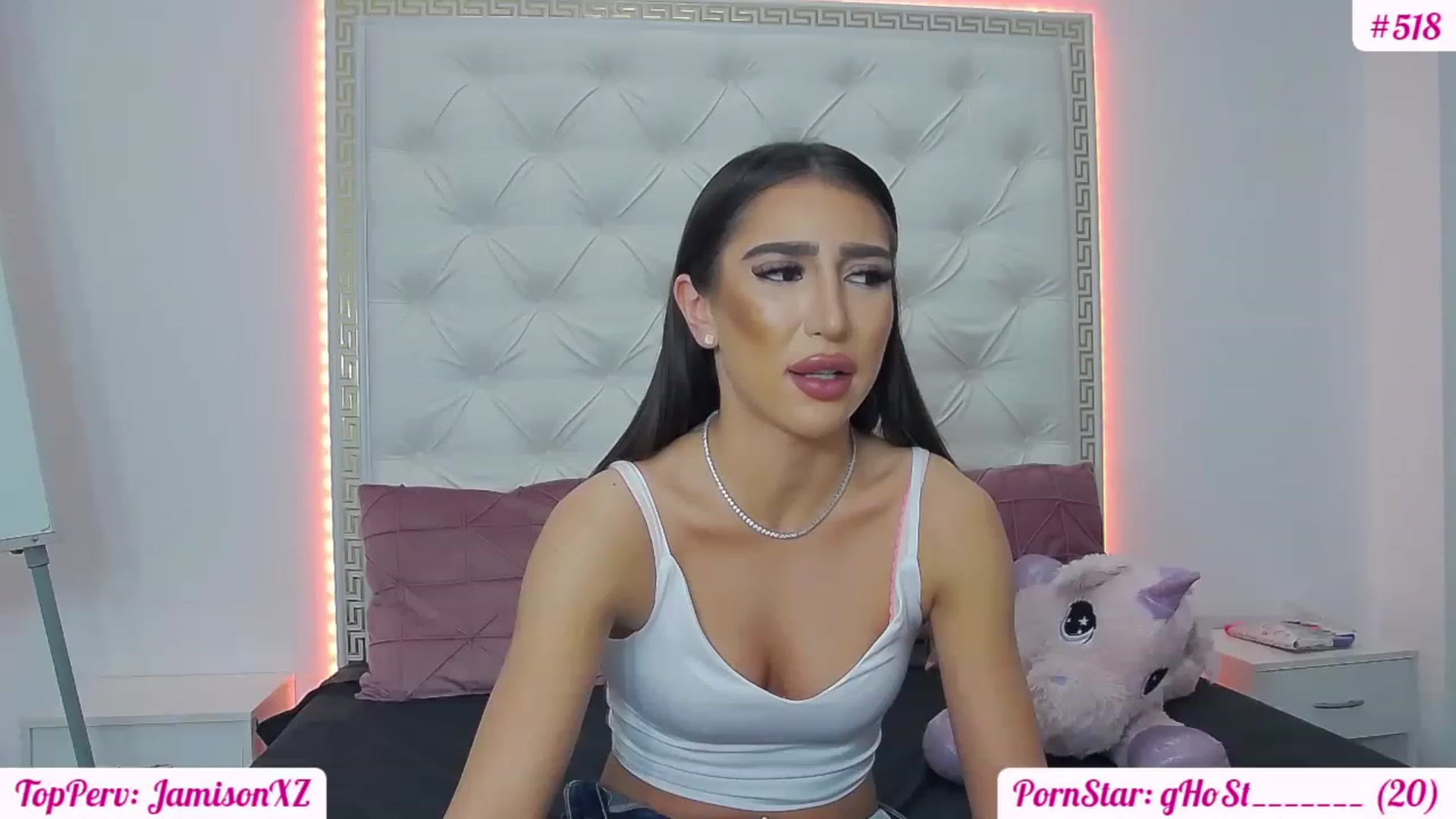 Gallery image thumbnail from KaraKhalifa's myfreecams stream on, 01/18/2023, 15:23 image 16 of 20