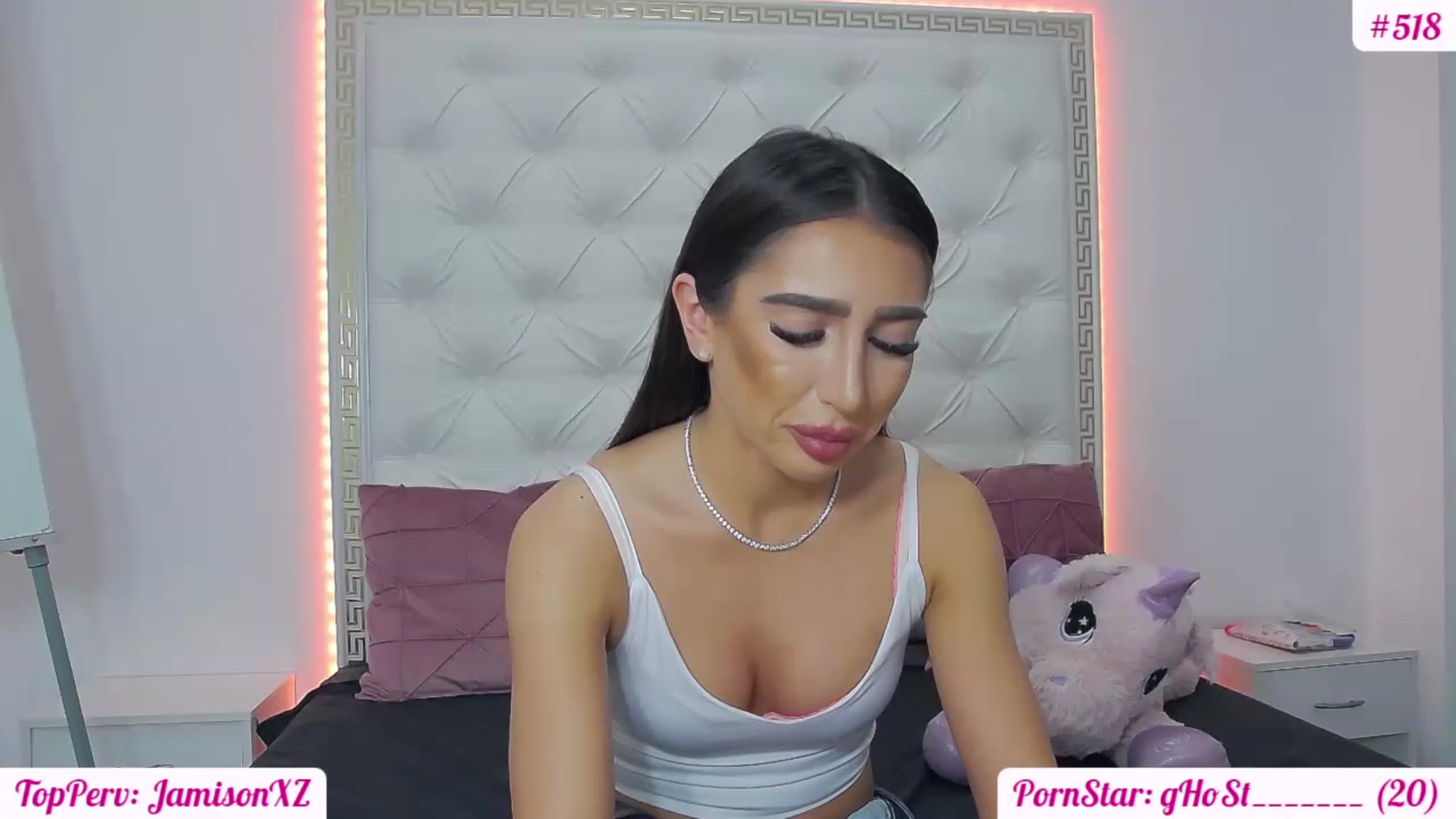 Gallery image thumbnail from KaraKhalifa's myfreecams stream on, 01/18/2023, 15:23 image 15 of 20