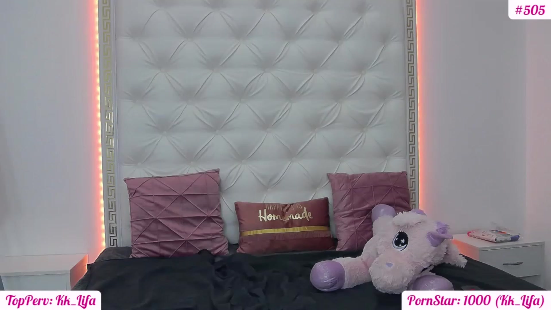Gallery image thumbnail from KaraKhalifa's myfreecams stream on, 01/18/2023, 20:12 image 20 of 20