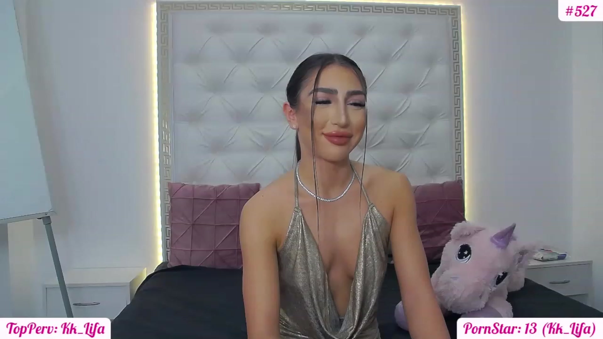 Gallery image thumbnail from KaraKhalifa's myfreecams stream on, 01/19/2023, 16:51 image 13 of 20