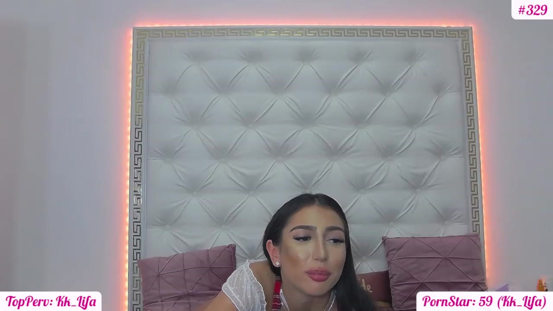 Gallery image thumbnail from KaraKhalifa's myfreecams stream on, 01/21/2023, 19:49 image 12 of 20