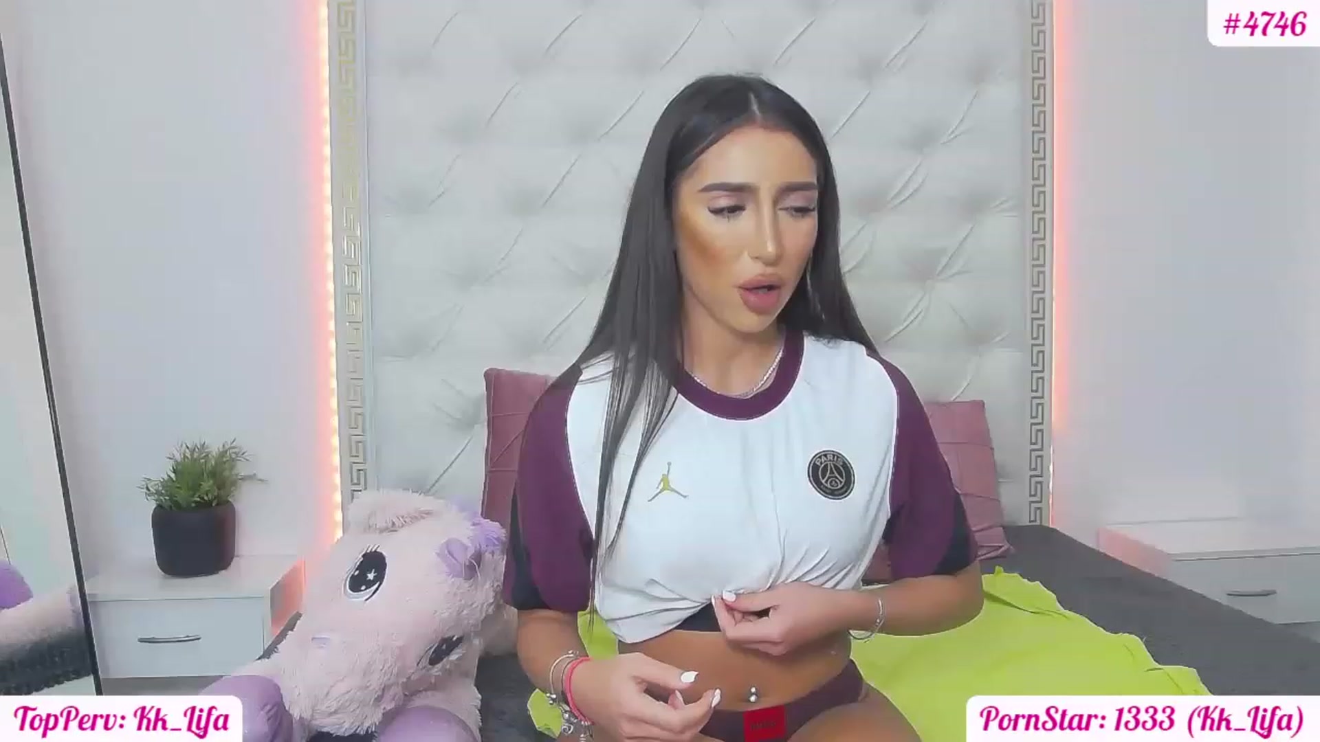 Gallery image thumbnail from KaraKhalifa's myfreecams stream on, 02/09/2023, 16:56 image 4 of 20