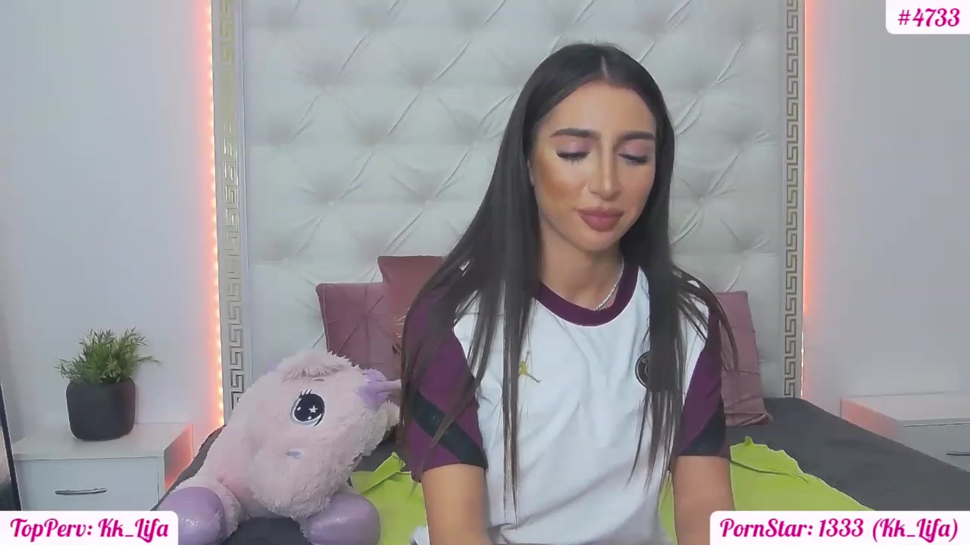 Gallery image thumbnail from KaraKhalifa's myfreecams stream on, 02/09/2023, 20:02 image 6 of 20