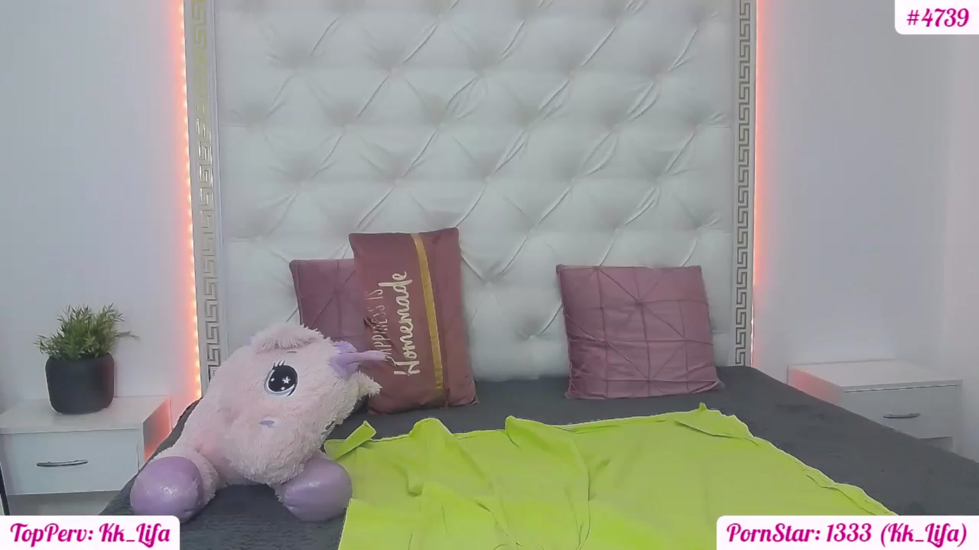 Gallery image thumbnail from KaraKhalifa's myfreecams stream on, 02/09/2023, 20:02 image 13 of 20