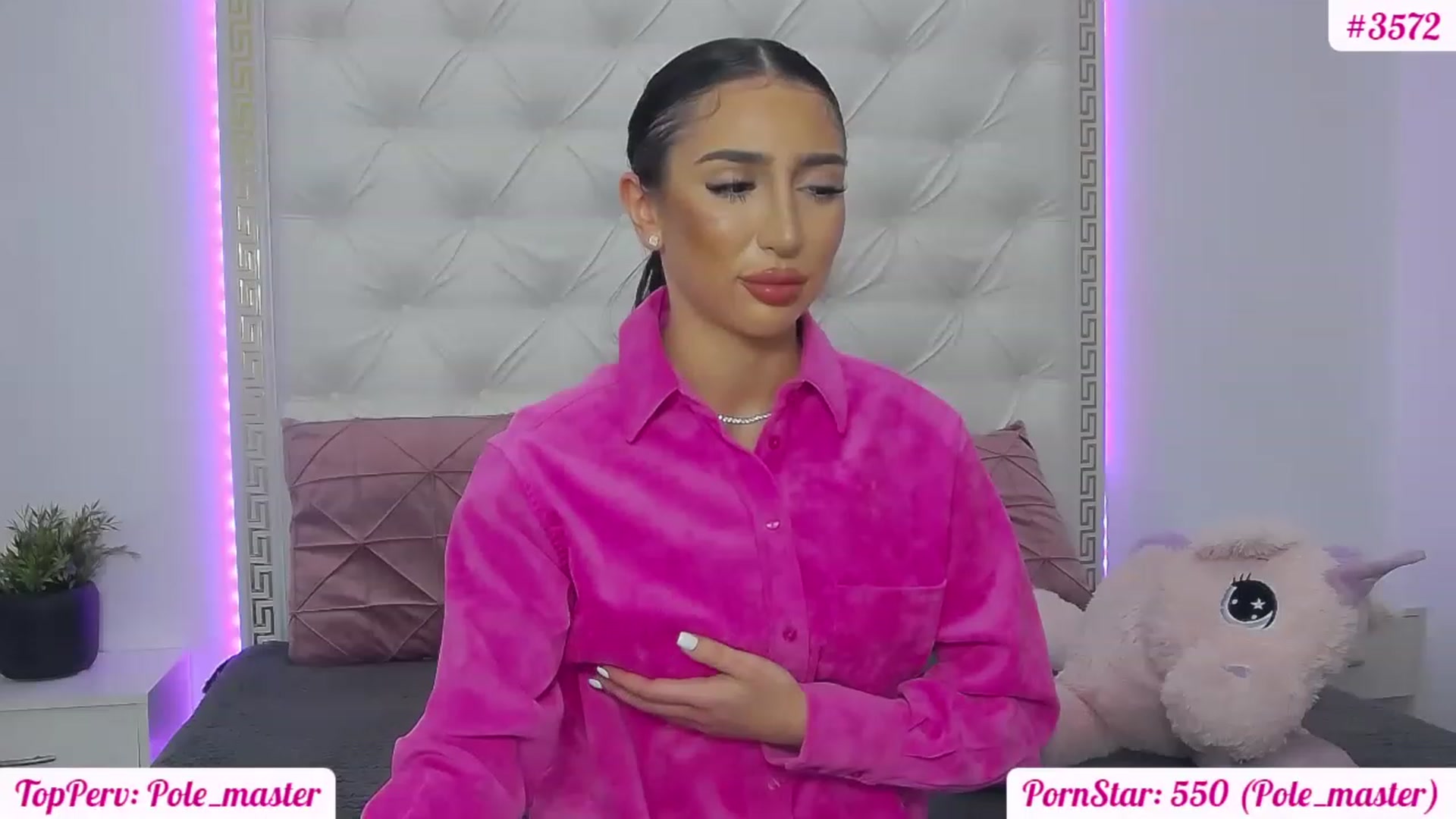 Gallery image thumbnail from KaraKhalifa's myfreecams stream on, 02/10/2023, 17:58 image 19 of 20