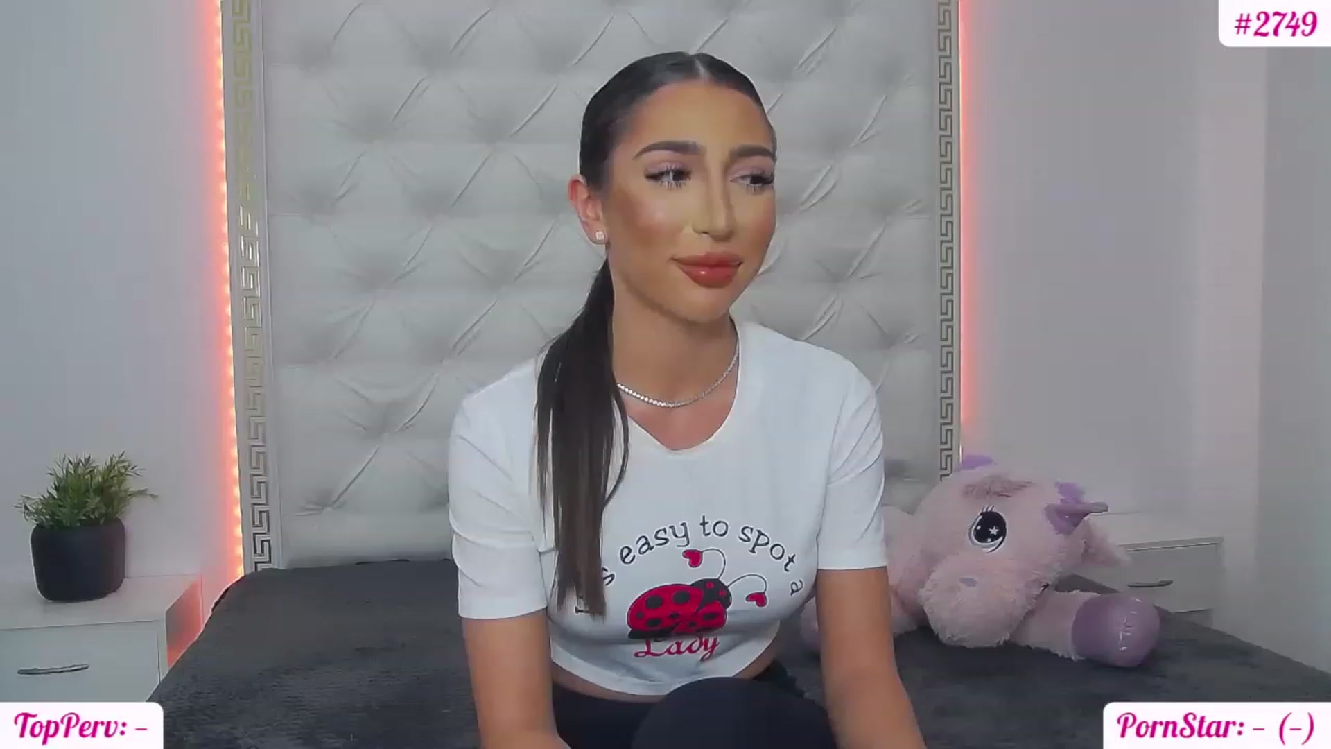 Gallery image thumbnail from KaraKhalifa's myfreecams stream on, 02/11/2023, 14:41 image 19 of 20