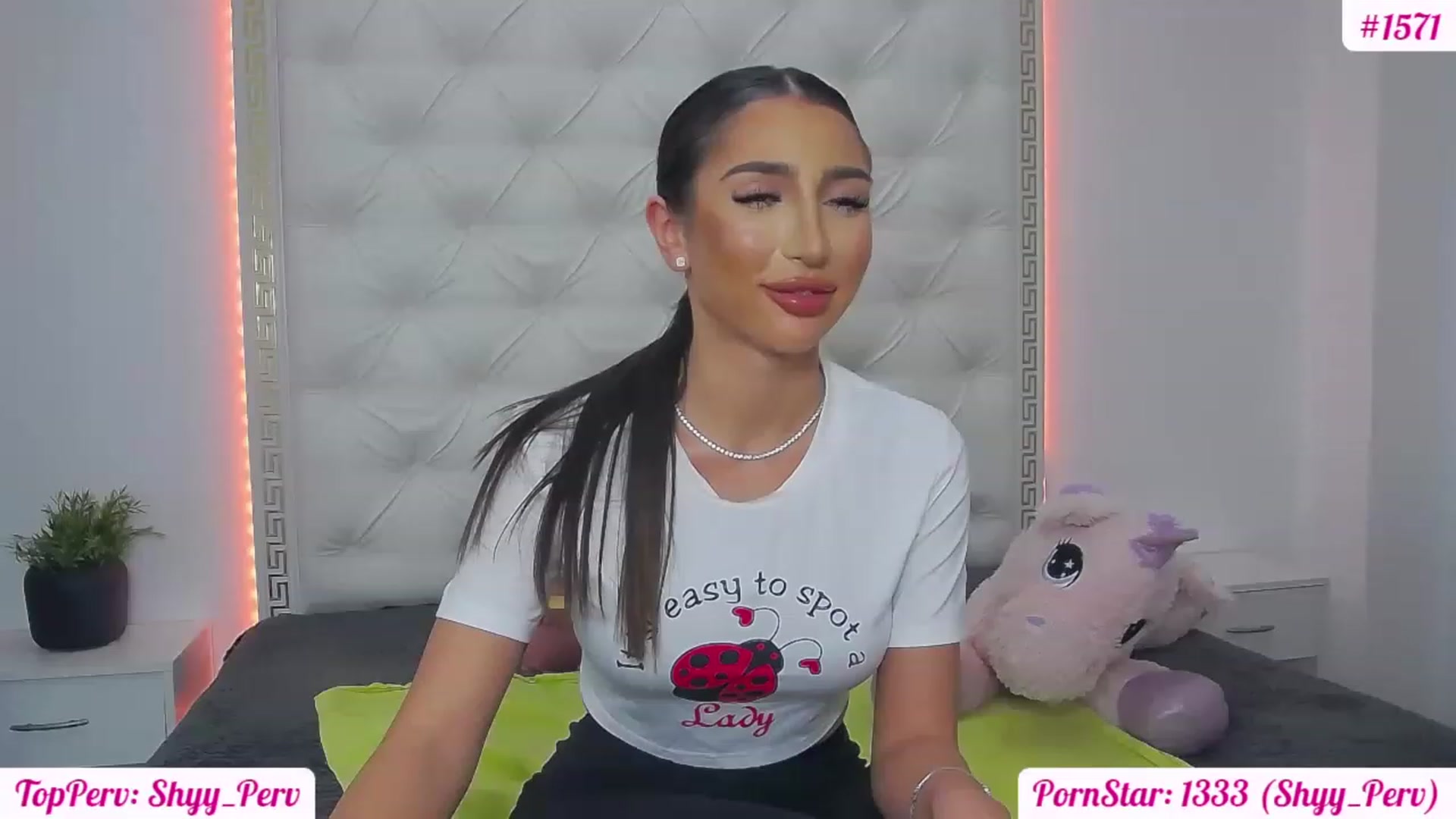 Gallery image thumbnail from KaraKhalifa's myfreecams stream on, 02/11/2023, 17:58 image 20 of 20
